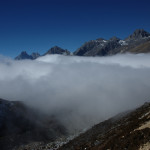 Sidetrip to Ama Dablam BC :: clouds apprroaching steadily