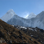 Sidetrip to Ama Dablam BC :: the Cholungche Khola valley, Hinku Himal